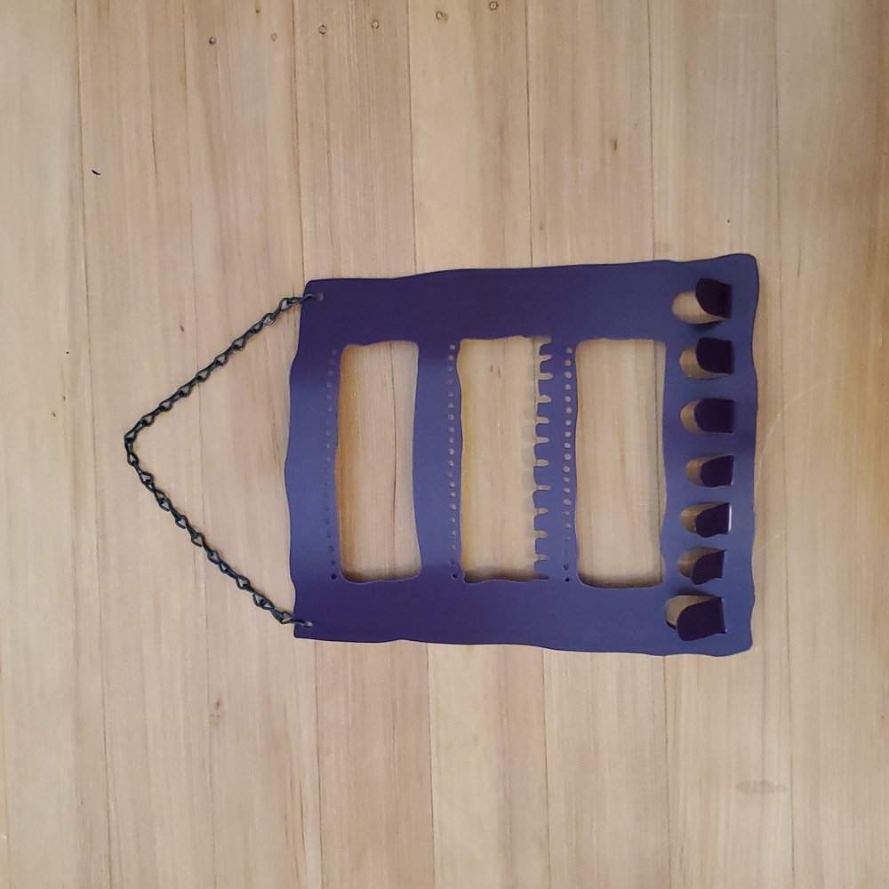 Hanging jewelry organizer
